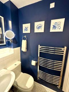 Northern Line Double Room Stay with Free Parking - Mitcham - 3