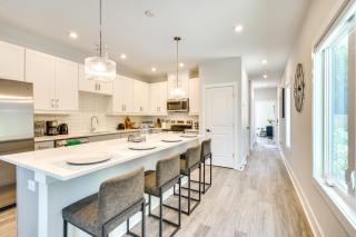 2 Mi to Duke University Townhome in Durham! - Durham - 3