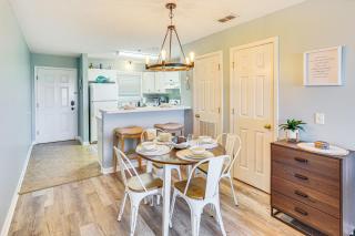 Walk to Beach Condo with Balcony in PCB! - Panama City Beach - 4