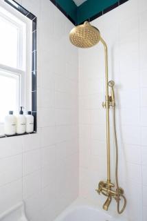 University Home Close to Nob Hill - 9