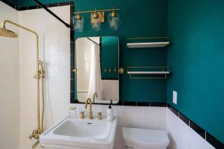 University Home Close to Nob Hill - 7