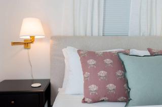 University Home Close to Nob Hill - 1