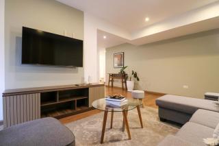 Spacious & Elegant 2BR w Terrace in Miraflores - 8