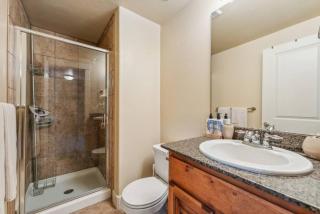 Bear Hollow 4 Bedroom 4 Bathroom Plus Hot Tub Minutes from Slopes - Park City - 1