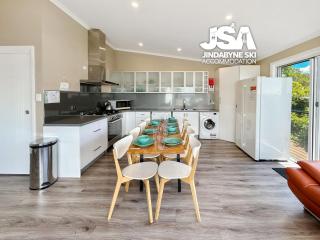 Gwenoma - Jindabyne - 8