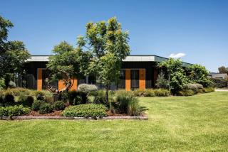 The Wine Manor - Lavish Poolside Living - Mudgee - 4