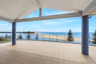 Seaside Serenity on Marine - Entrance - 1