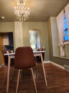 2-bed house for downtown, stampede & mountains - Calgary - 1
