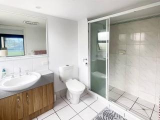 Charming Central Cotton Tree Unit - Maroochydore - 3