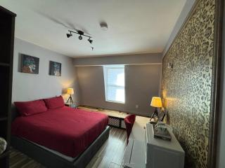 Queen Nest Hotel - 8