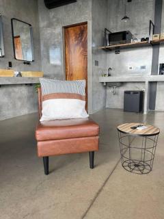 KALAI- Escapada de lujo elegante loft con impresionante vista al valle y proximidad al aeropuerto - Alajuela - 9