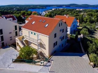 Family friendly apartments with a swimming pool Milna, Brac - 22122 - Milna - 1