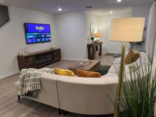 Casa Sol! IMMACULATE HOME Full kitchen WiFi 5beds SEAWORLD LACKLAND - San Antonio - 6