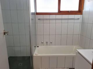 Lil Blue Beach House - 8