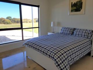 Sturt Bay Retreat - - 8