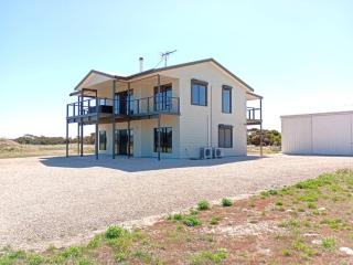 Sturt Bay Retreat - - 1