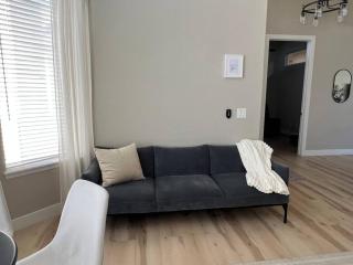 Edgemont Escape - 8