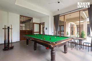 StayVista at Casa Frangipani - Lawn & BBQ - Alibaug - 8