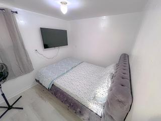 D4 Room Near Airport - Brampton - 6