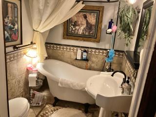 Billie's Backpackers Hostel - 7