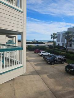 Seawall Breeze Condo in Galveston - Galveston - 0