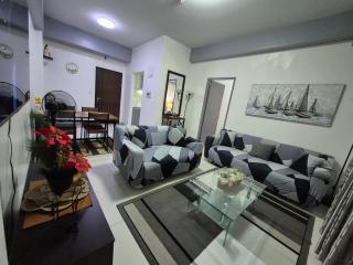 J&G CONDOTEL Right Across NAIA T3 - Manilla - 4
