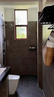 Shades Hotel & Villa - 3