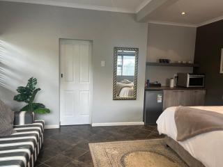 Luxury Suites on Santorini - 6