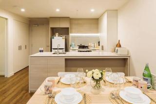 South Brisbane City View 2Bedroom Apartment with Free Parking - 2
