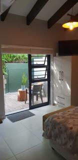 81 A & Away Studio apartment West Wing - Mossel Bay - 9