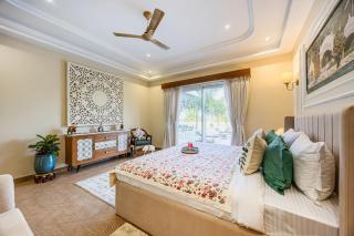 ELIVAAS Heaven in Hills Mountara 3 BHK Villa with Lounge & Pvt Pool - 8