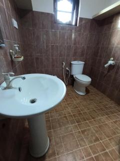 S and P Airport transit hostel and villa 01 - Negombo - 1