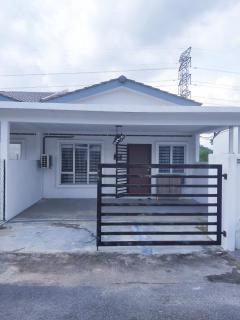 De' Balok Homestay - Kuantan - 0