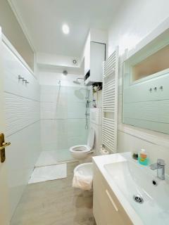 Modern Room with private bathroom - Trient - 7