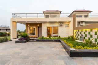 ELIVAAS Heaven in Hills Rockford 4 BHK Pet friendly villa with Pvt Pool - 4