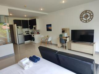 AtKaronWithChadaB210 - Karon Beach - 9