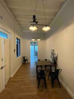 Modern Victorian Homestay - 6