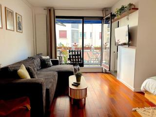 Apartment with Terrace near Parc Des Princes Stadium in 16th arr in Paris - Parijs - 0