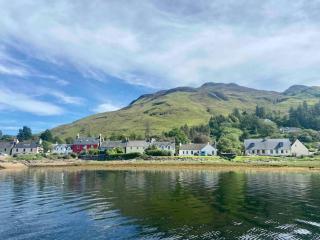 Glas Eilean View, Dornie - 1