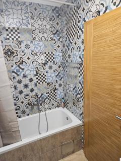 Apartman RB, free wi-fi,klima,2 spavaće sobe - Banja Luka - 2