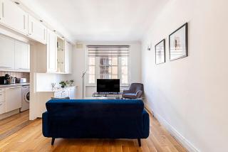 Modern 2 Bedroom Flat Near Queensway - London - 4