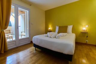 « Le Clos de la Côte d’Or » - 1