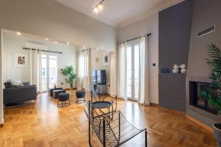 Acropolis View 3-Bdrm with Rooftop Garden & Jacuzzi - Atene - 4