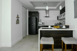 Parkhurst 303 King Bed Pool and Gym - 5