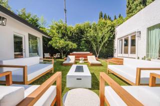 Elegant 6BR with Tranquil Outdoor Oasis - Los Ángeles - 0