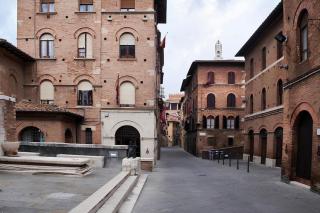 Casa Torre - Palio di Siena - 0