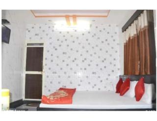 Hotel Neha Palace, 200m from Mahakaleshwar Jyotirlinga Temple, Ujjain - Ujjain - 7
