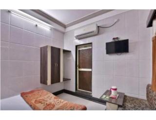 Hotel Neha Palace, 200m from Mahakaleshwar Jyotirlinga Temple, Ujjain - Ujjain - 6