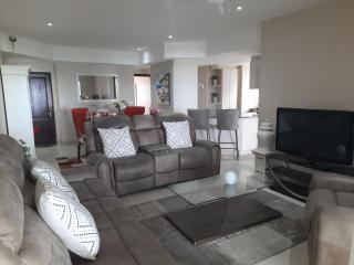 Mystique Flat 27 - Shelly Beach - 3