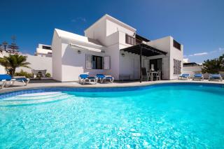 Modern Puerto Del Carmen Villa Heated Private Pool Pool Table Villa Maria Carmen Matagorda Beach - Tías - 8
